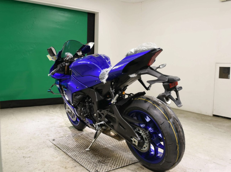 Мотоцикл Yamaha YZF-R1 з пробігом 1 km