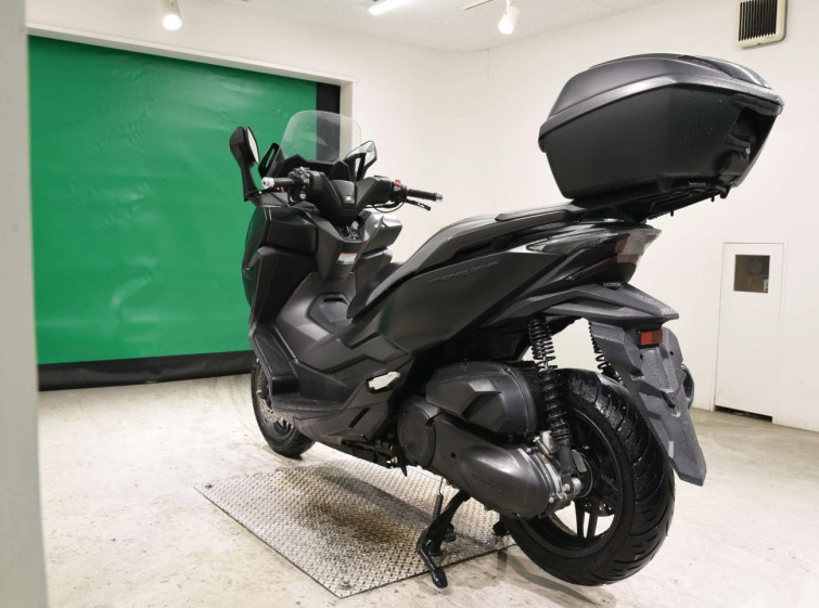 Мотоцикл Honda FORZA з пробігом 56931 km