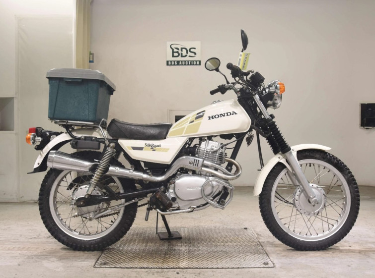 Мотоцикл Honda SILKROAD з пробігом 8464 km