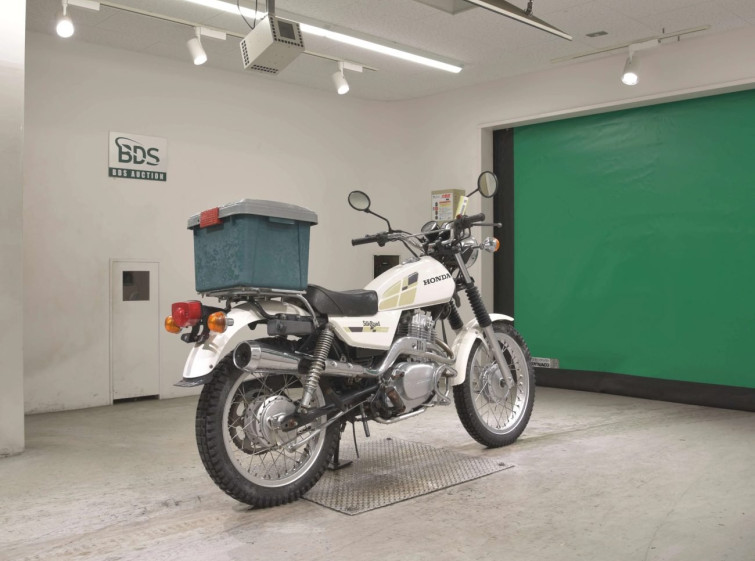 Мотоцикл Honda SILKROAD з пробігом 8464 km