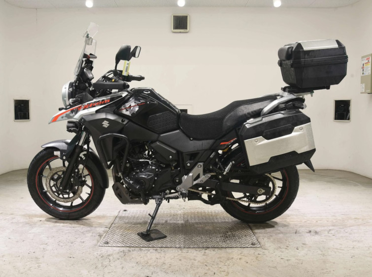 Мотоцикл Suzuki V-STROM DL250 з пробігом 20644 km