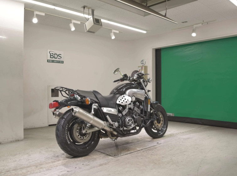 Мотоцикл Yamaha V-MAX1200 с пробегом 24457 km