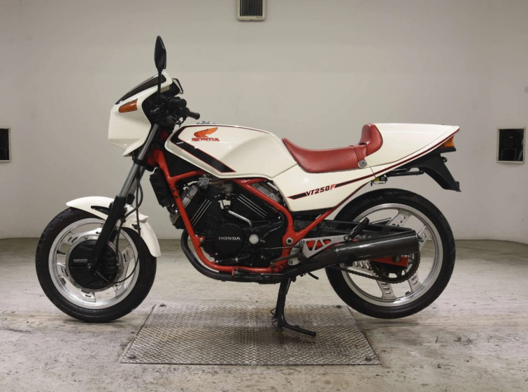 Мотоцикл Honda VT250F XELVIS с пробегом 20544 km