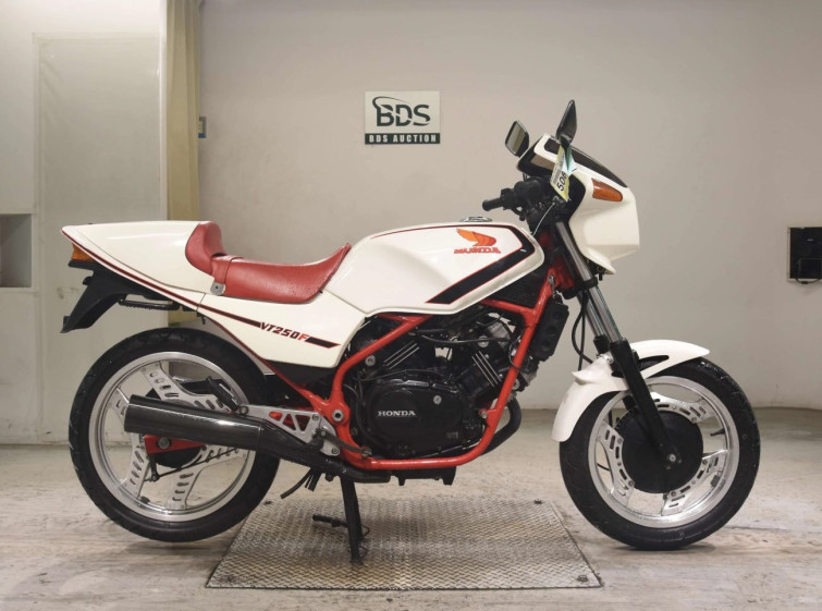 Мотоцикл Honda VT250F XELVIS с пробегом 20544 km