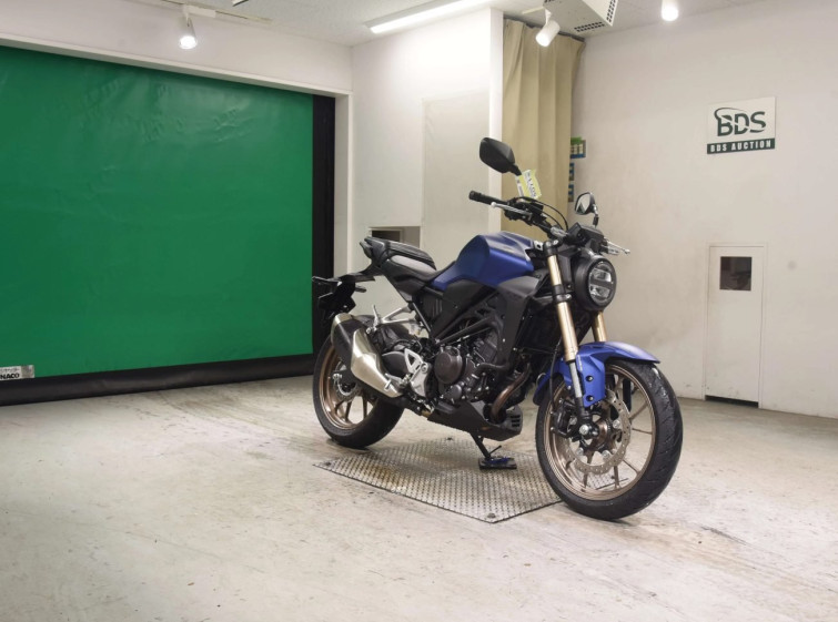 Мотоцикл Honda CB250RA з пробігом 1610 km