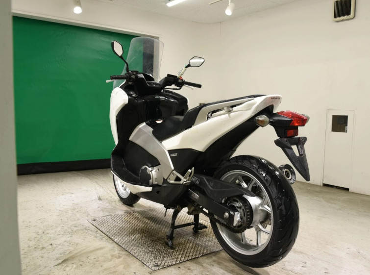Мотоцикл Honda NC700 INTEGRA з пробігом 24025 km