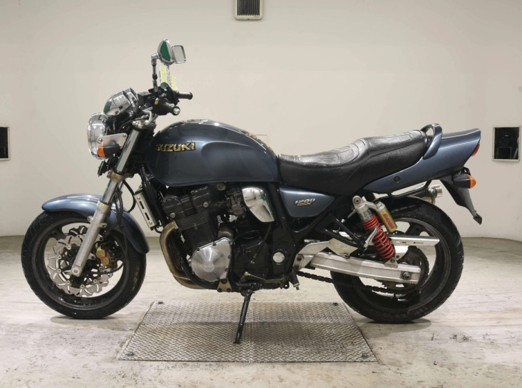 Мотоцикл Suzuki GSX1200 INAZUMA з пробігом 20566 km