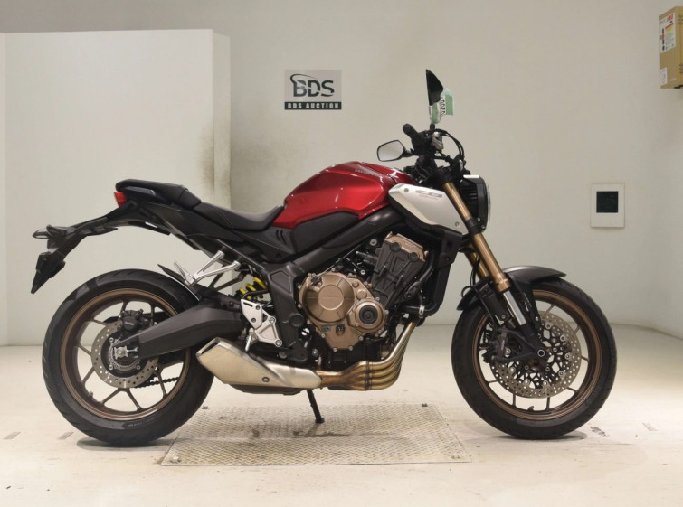 Мотоцикл Honda CB650R с пробегом 21103 km