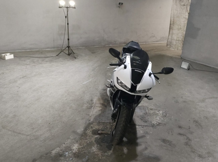 Мотоцикл Honda CBR600RR с пробегом 34227 km