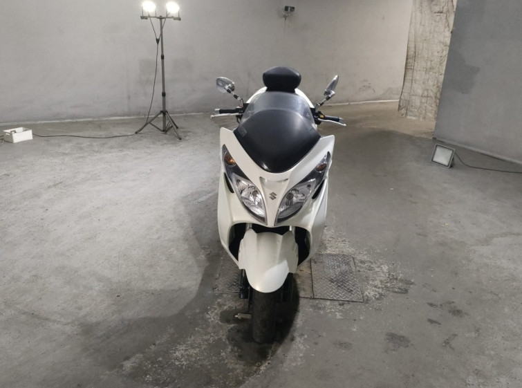 Мотоцикл Suzuki SKYWAVE 250S с пробегом 23217 km