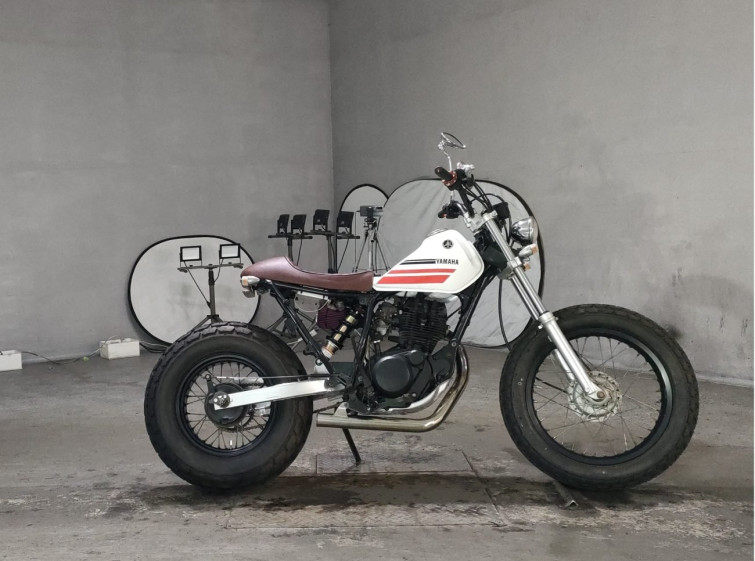 Мотоцикл Yamaha TW200 з пробігом 1398 km
