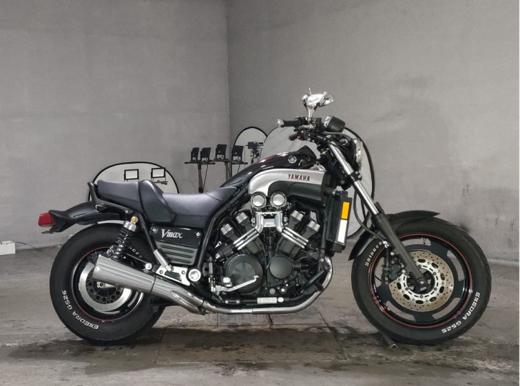 Мотоцикл Yamaha V-MAX1200 з пробігом 19731 km