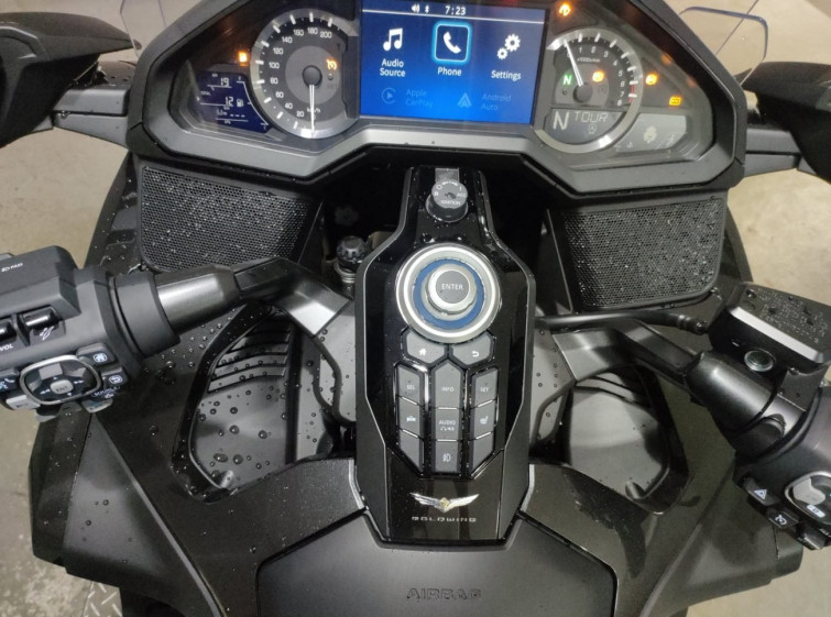Мотоцикл Honda GL1800 TOUR D с пробегом 12 km
