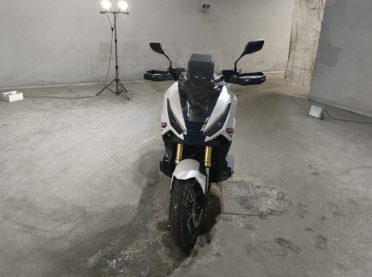 Мотоцикл Honda X-ADV750 з пробігом 70 km