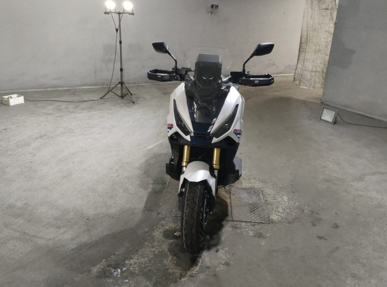 Мотоцикл Honda X-ADV750 з пробігом 93 km