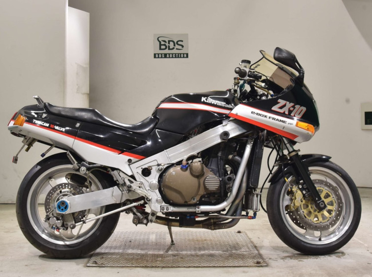 Мотоцикл Kawasaki ZX-10 з пробігом 6891 km