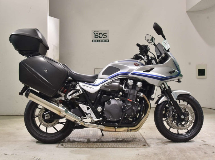 Мотоцикл Honda CB1300SF с пробегом 4462 km