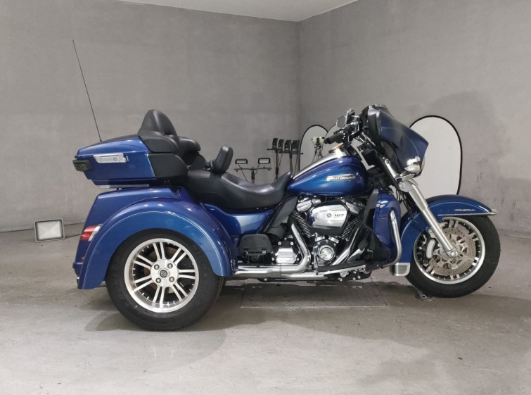 Мотоцикл HD ELECTRA GLIDE FLHTCU1750 TRIKE с пробегом 994 km