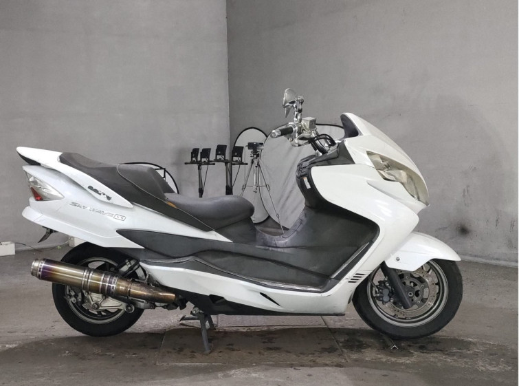 Мотоцикл Suzuki SKYWEAVE 250SS