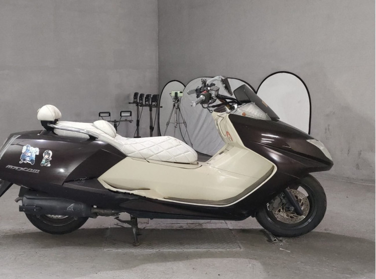 Мотоцикл Honda VTR250F з пробігом 3423 km