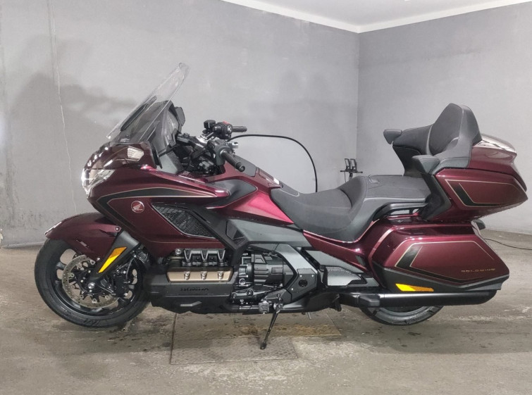 Мотоцикл Honda GL1800 TOUR D с пробегом 381 km