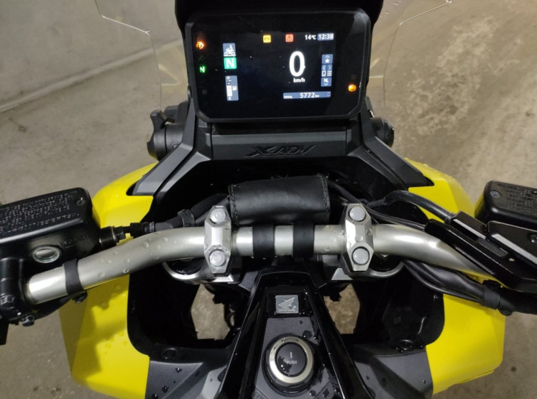 Мотоцикл Honda X-ADV750 з пробігом 5772 km