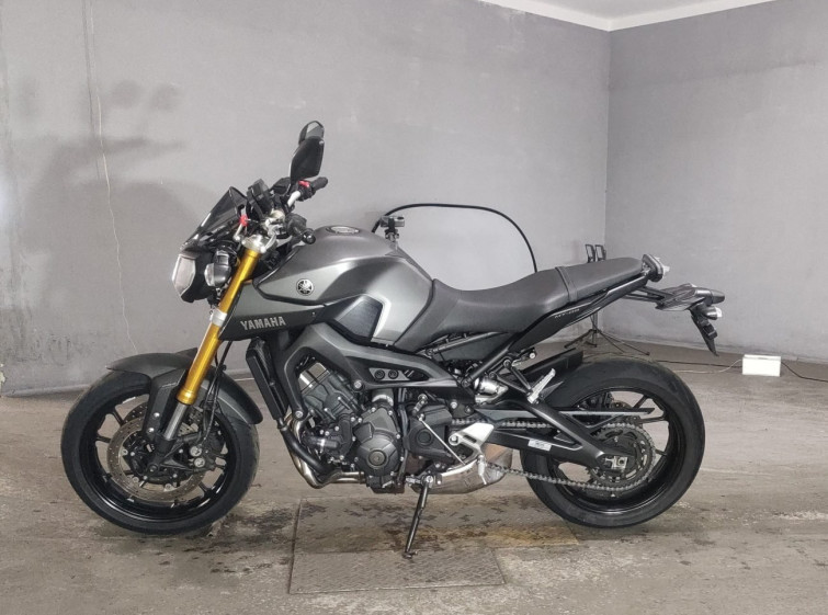 Мотоцикл Yamaha MT-09 с пробегом 7074 km