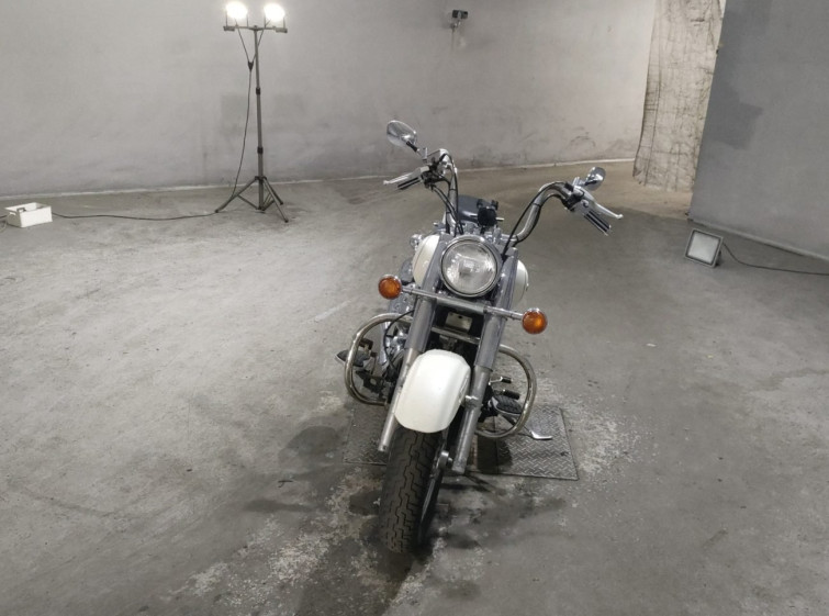 Мотоцикл Yamaha DRAGSTAR XVS400 CLASSIC с пробегом 27499 km