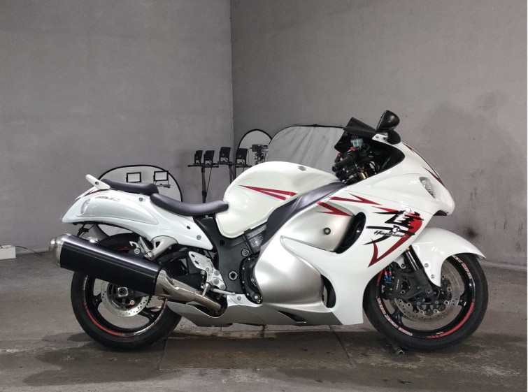 Мотоцикл Suzuki GSX1300R HAYABUSA з пробігом 83349 km