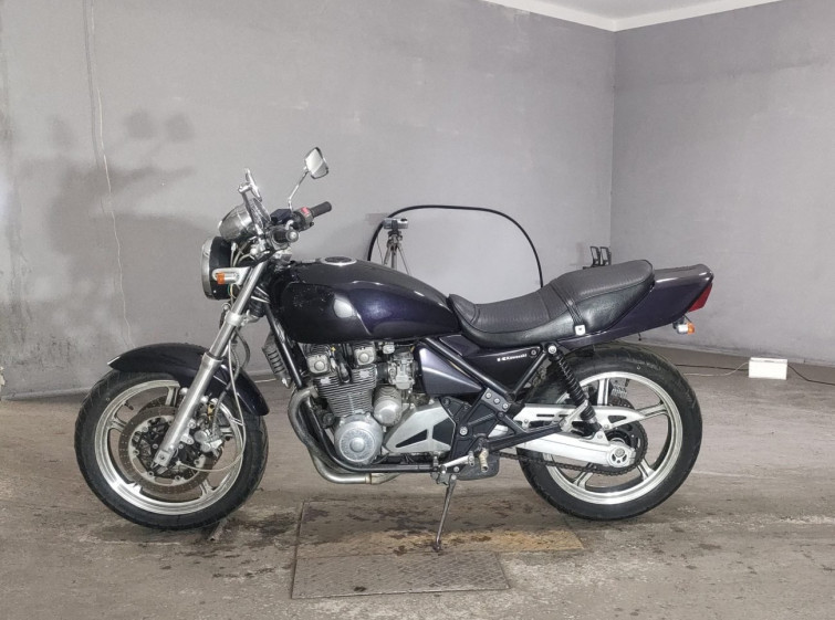 Мотоцикл Kawasaki ZEFAR 400 с пробегом 9547 km