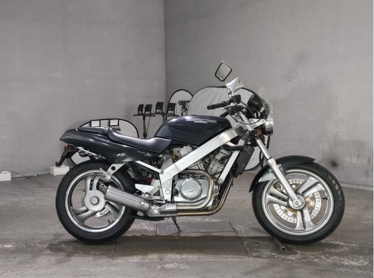 Мотоцикл Honda BROSS 650 з пробігом 22587 km