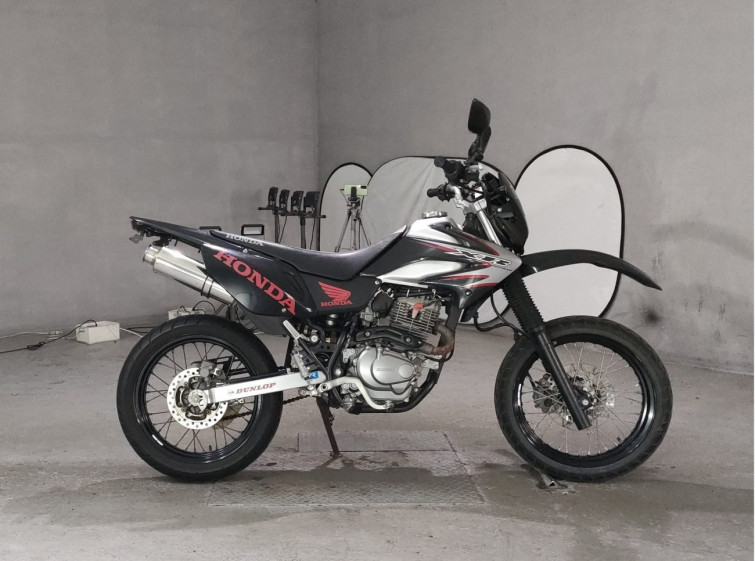 Мотоцикл Honda XR230 MOTARD з пробігом 8259 km