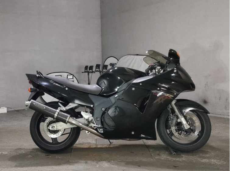 Мотоцикл Honda CBR1100XX BLACKBIRD с пробегом 28858 km
