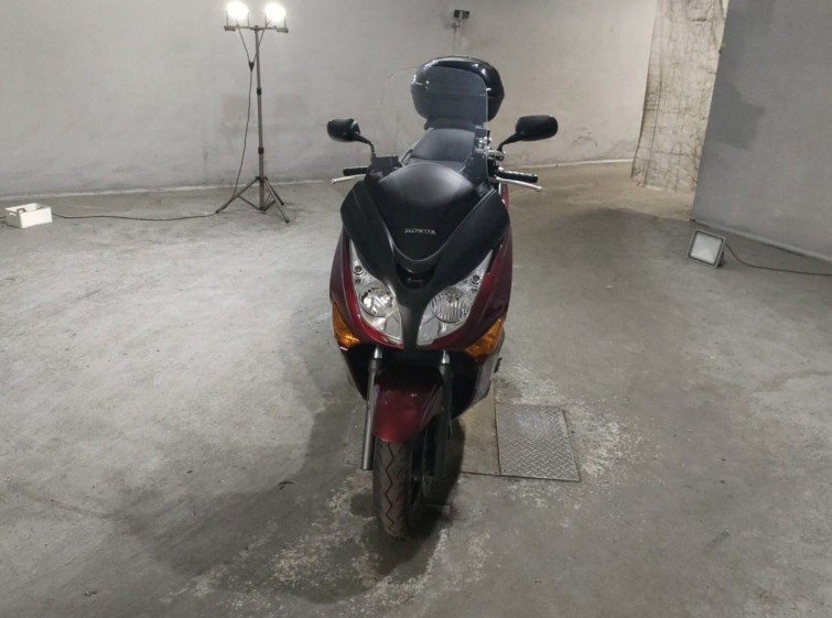Мотоцикл Honda SILVERWING400 с пробегом 8770 km