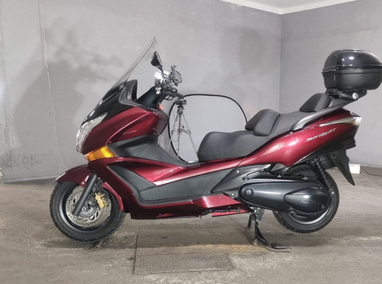 Мотоцикл Honda SILVERWING400 с пробегом 8770 km