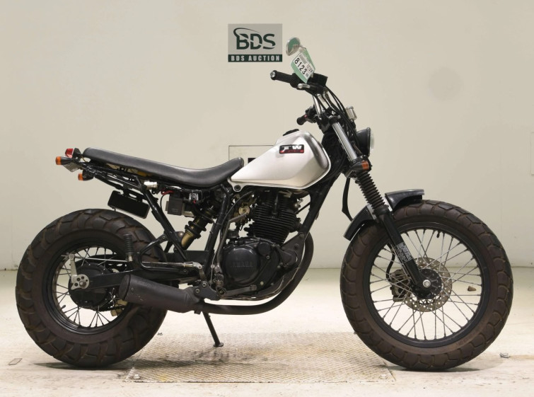 Мотоцикл Yamaha TW225 з пробігом 3581 km