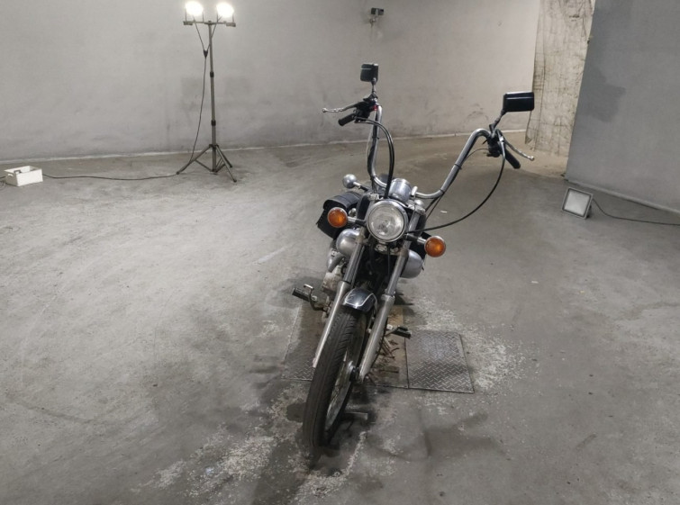Мотоцикл Yamaha VIRAGO XV250 з пробігом 7883 km