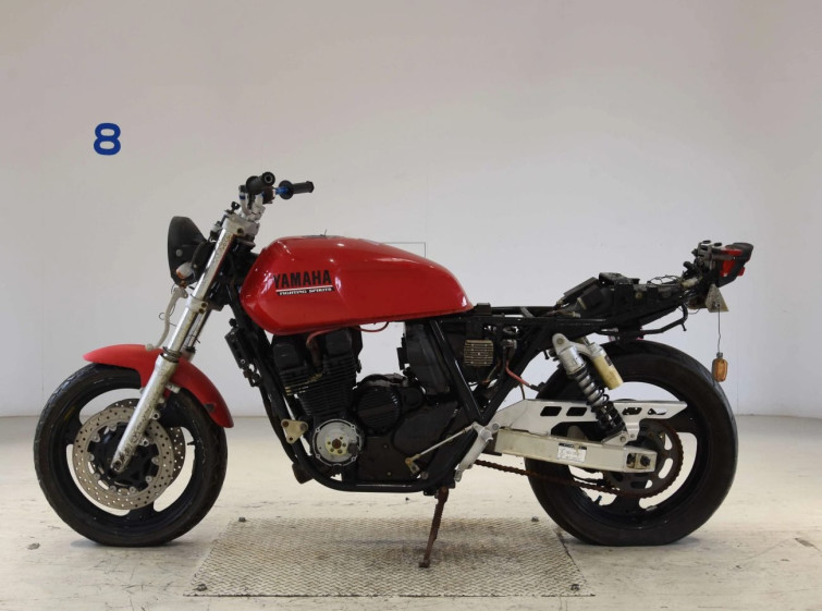 Мотоцикл Yamaha XJR400