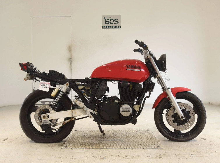 Мотоцикл Yamaha XJR400