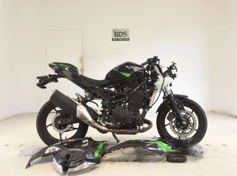 Мотоцикл Kawasaki NINJA400 с пробегом 6835 km