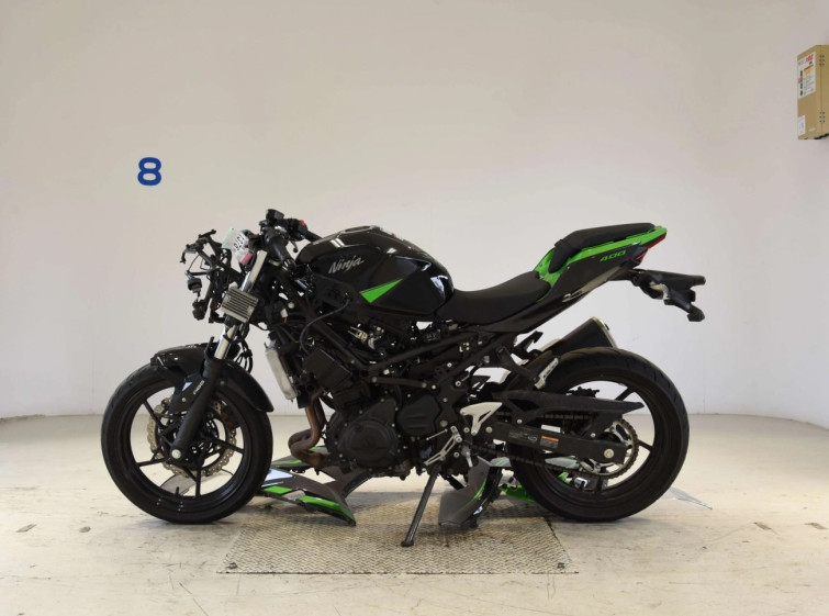 Мотоцикл Kawasaki NINJA400 с пробегом 6835 km