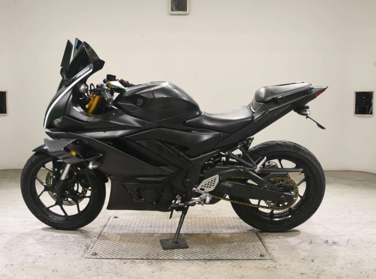 Мотоцикл Yamaha YZF-R25A з пробігом 37484 km