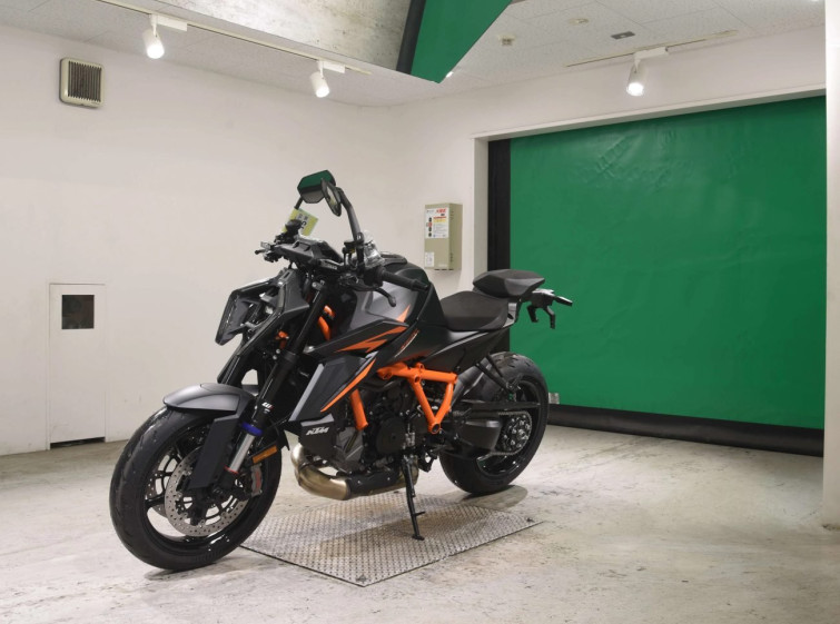 Мотоцикл KTM 1390 SUPER DUKE R EVO з пробігом 1 km
