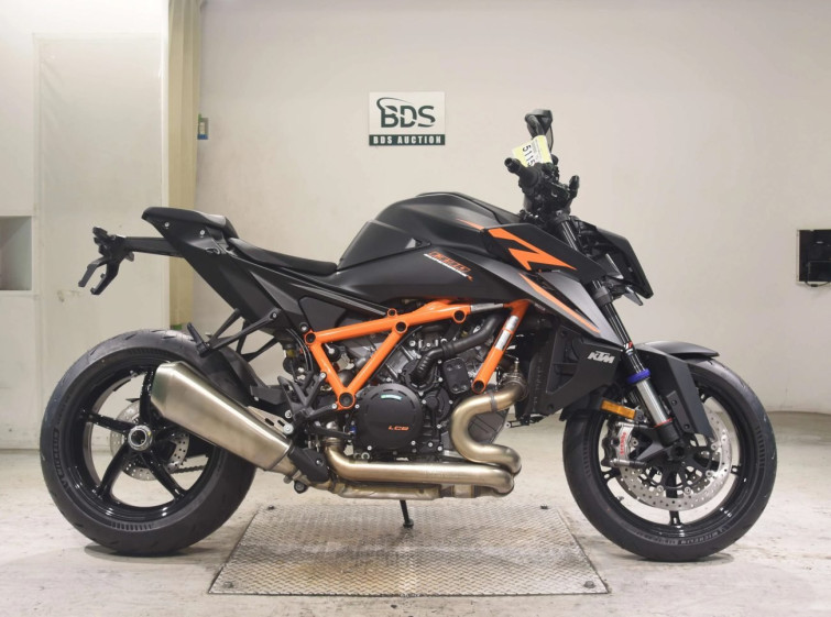 Мотоцикл KTM 1390 SUPER DUKE R EVO з пробігом 1 km