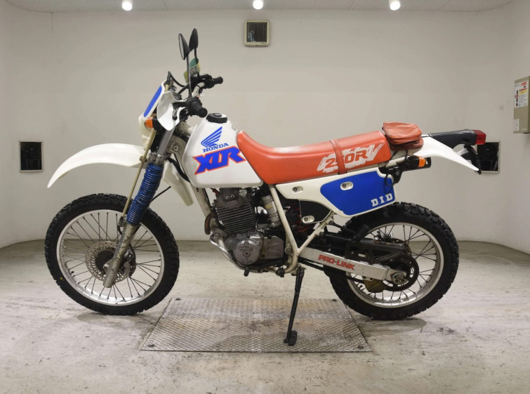 Мотоцикл Honda XLR250R з пробігом 14327 km