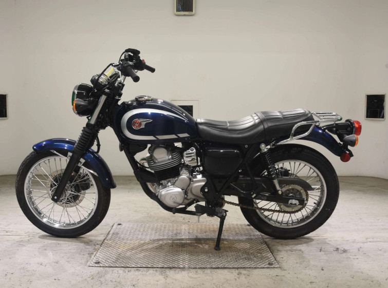 Мотоцикл Kawasaki W230 с пробегом 2766 km