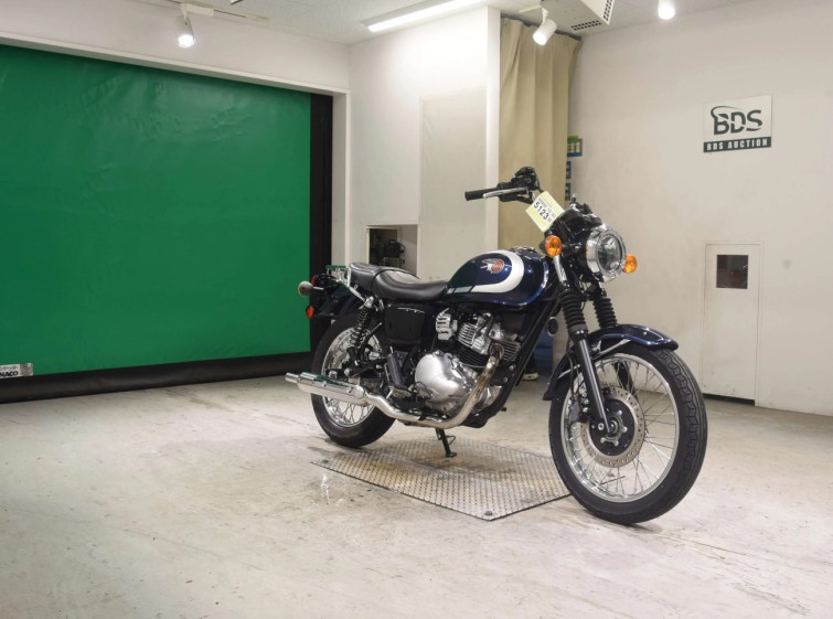 Мотоцикл Kawasaki W230 с пробегом 2766 km