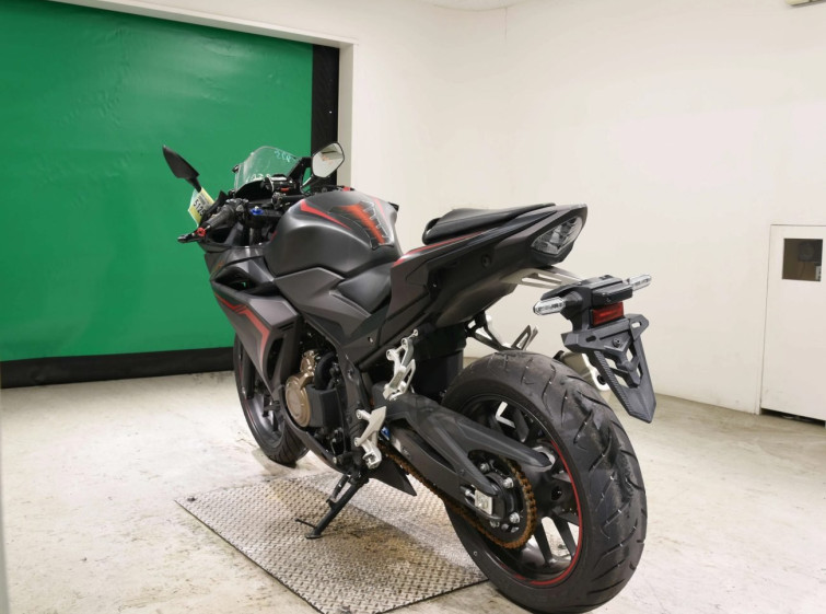 Мотоцикл Honda CBR400R з пробігом 2802 km