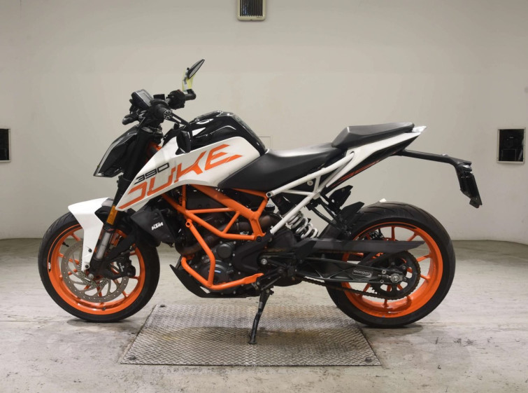 Мотоцикл KTM 390 DUKE з пробігом 10335 km