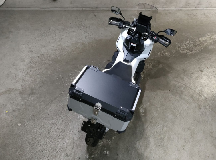 Мотоцикл Honda X-ADV750 з пробігом 3865 km